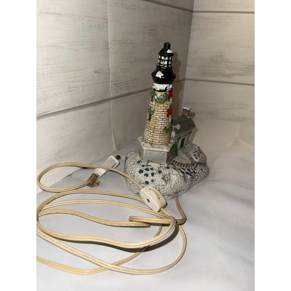 Ltd Commodities Porcelain Lighthouse Nightlights Vtg‎ , Christmas Winter